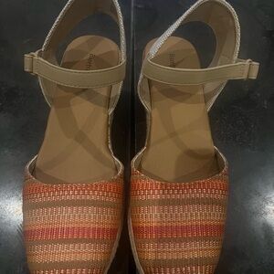 BareTraps Multicolor Striped Espadrilles. BRAND NEW!